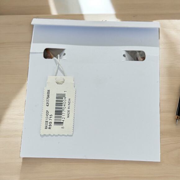 NWT! Kendra Scott Maggie Hoop Earrings in Rose Gold-Plated Filigree - Picture 4 of 5